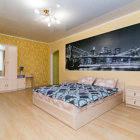Vip Apartment On Novomestenskaya スームィ エクステリア 写真